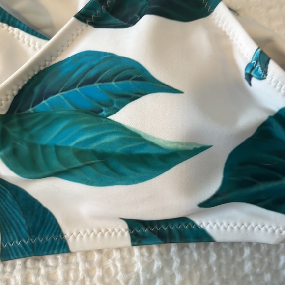 Cupshe bikini - Picture 3 of 6